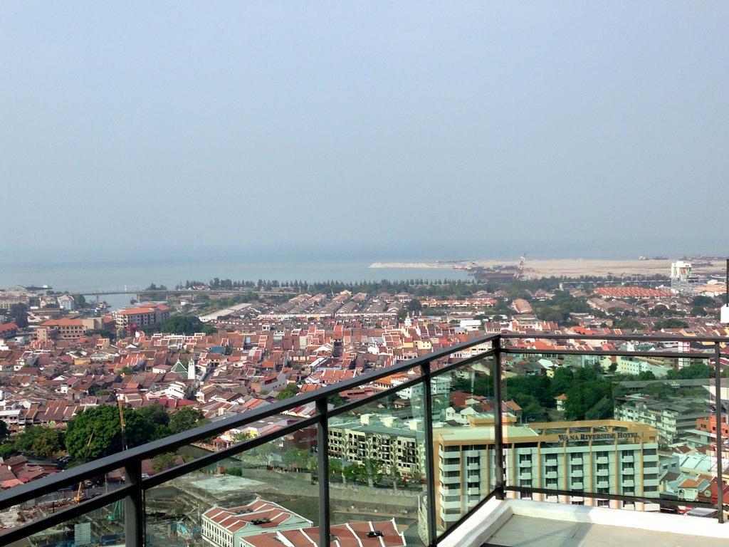 Relax & Chill At Malacca River Bagian luar foto